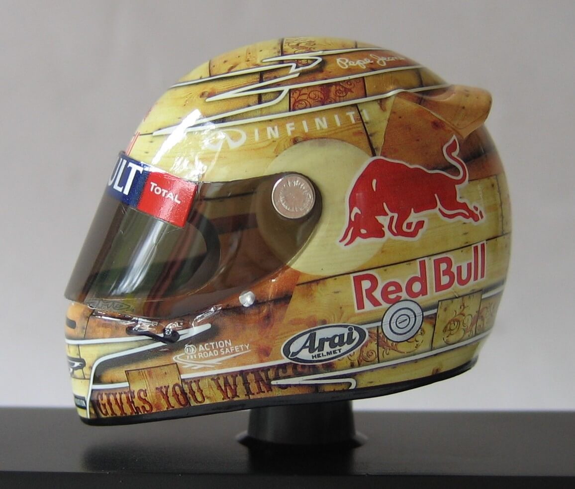 Vettel helmet
