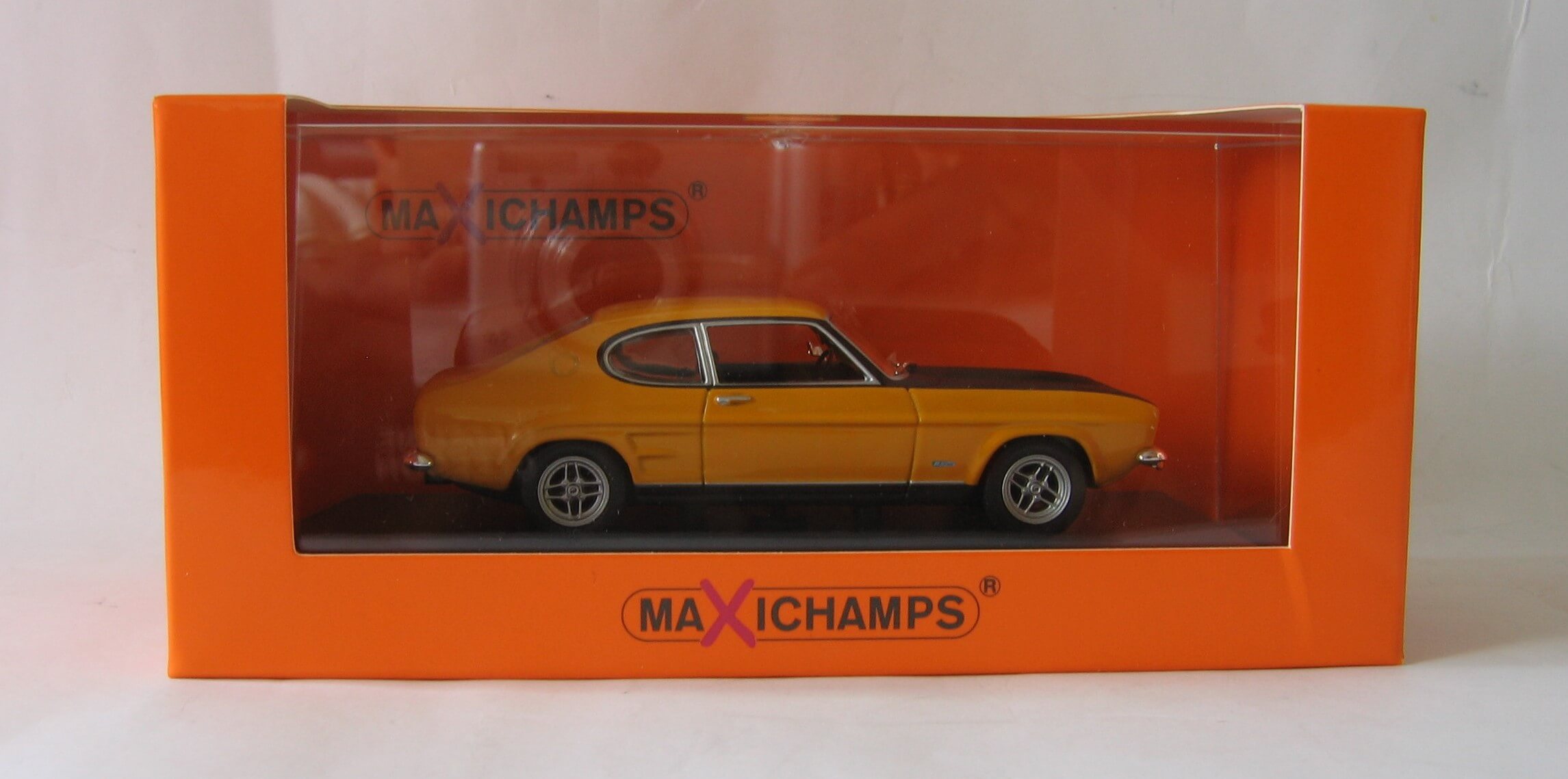 Maxichamps Ford Capri 1969