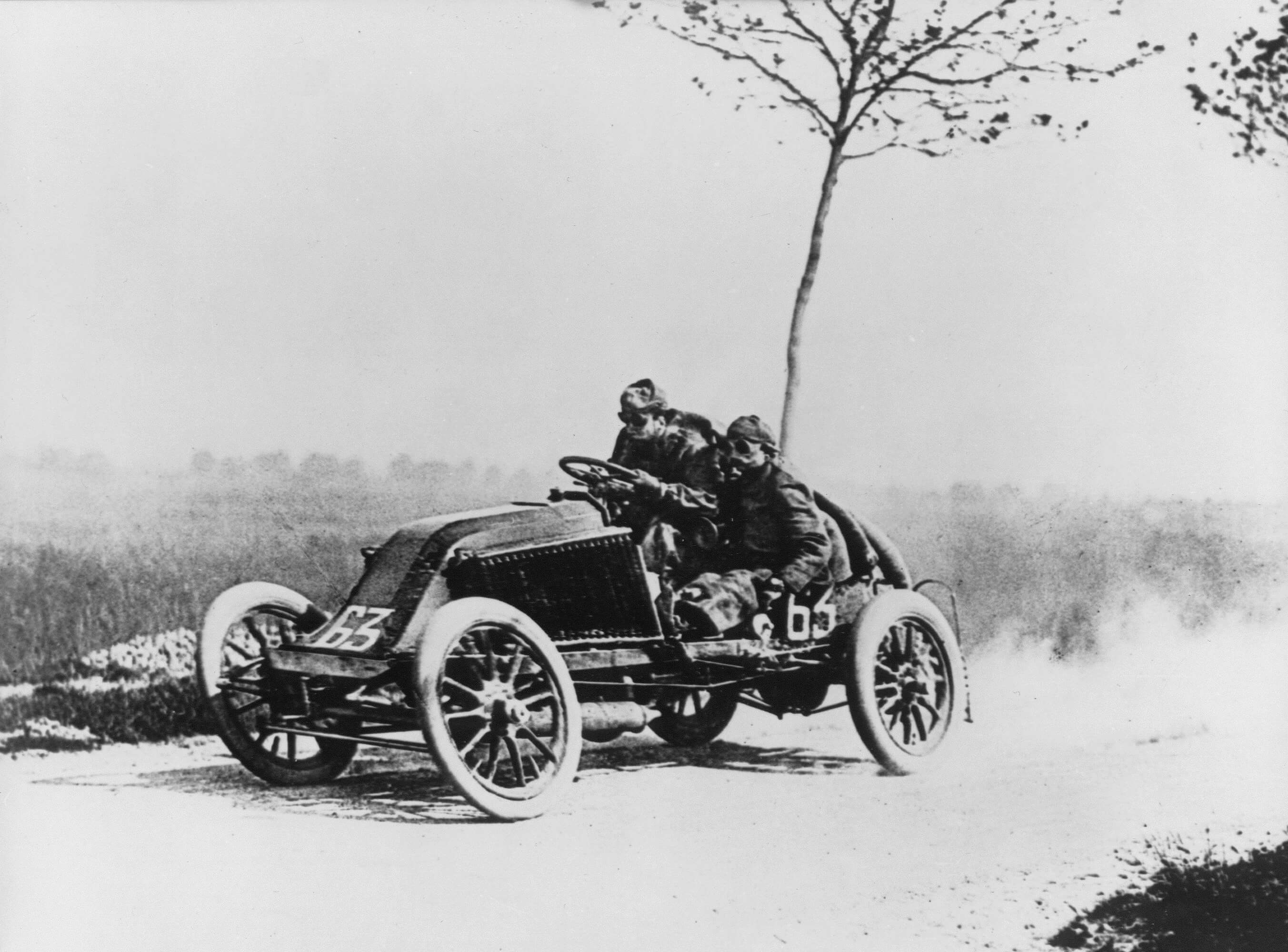 Marcel Renault 1903 Paris-Madrid Race