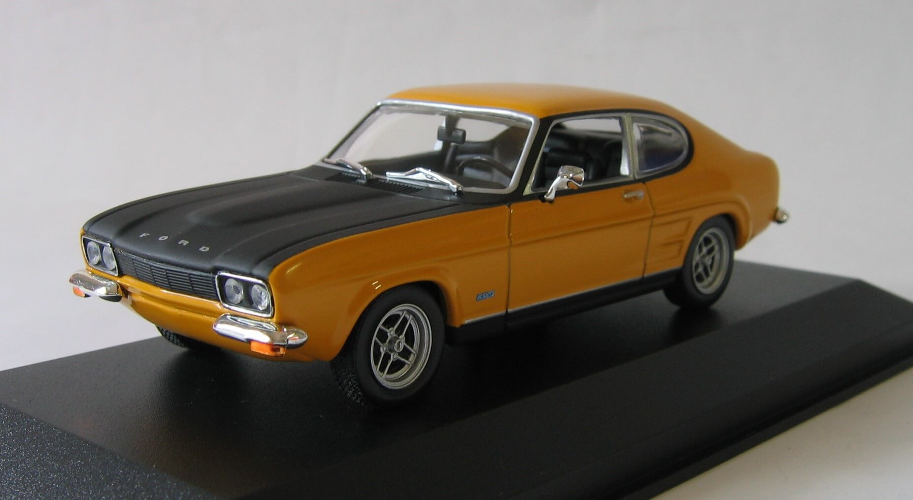Maxichamp Ford Capri RS
