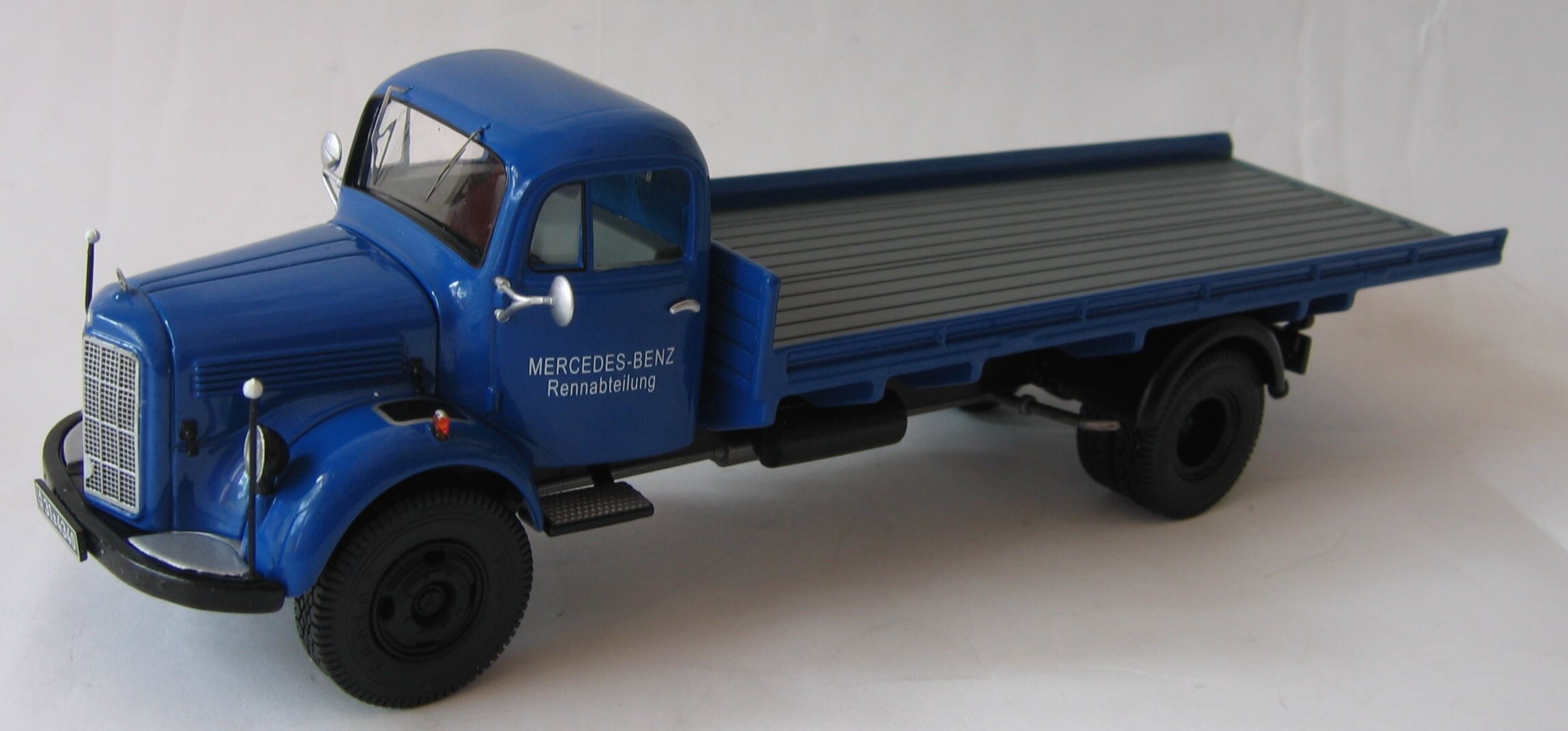 Mercedes Benz L3500