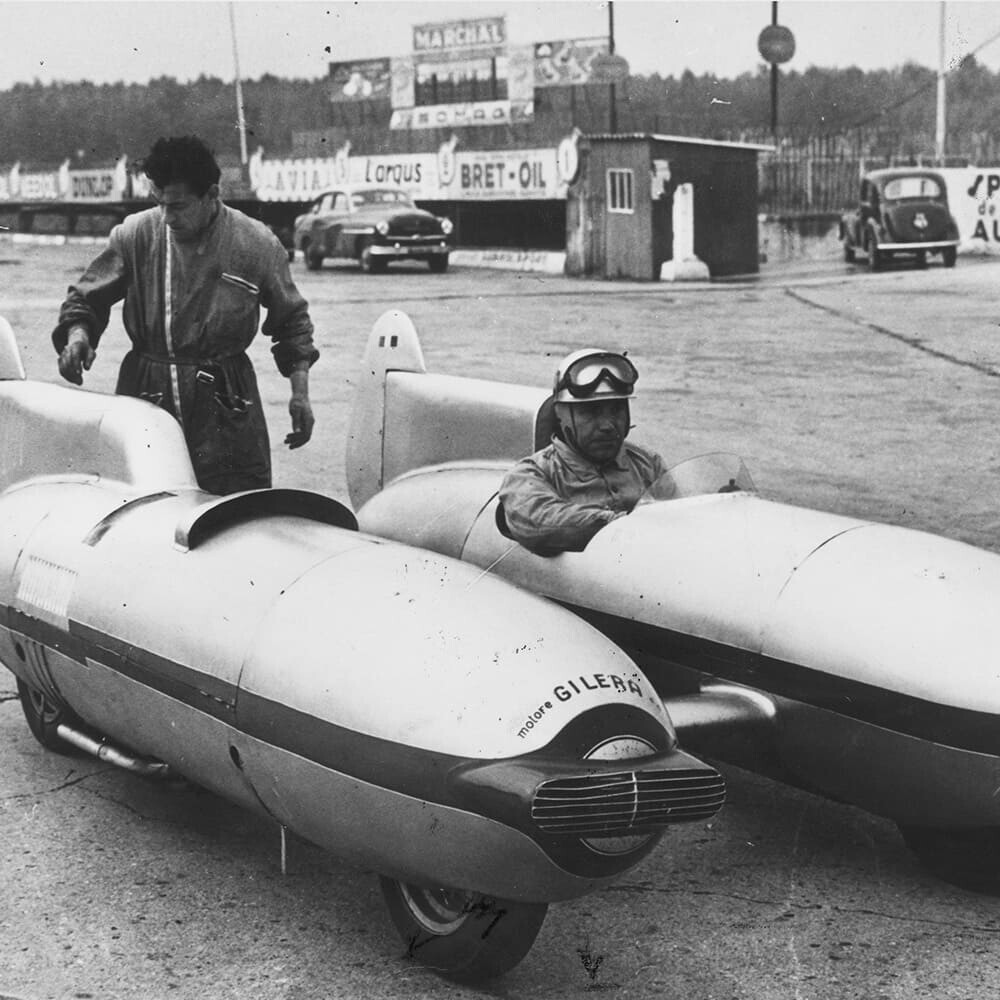 Tarf I with Taruffi in the cockpit