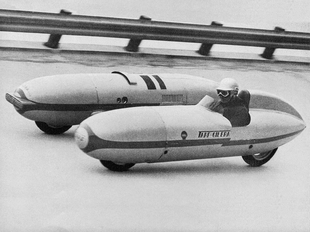 Tarf I at speed. Photo from https://themotart.blogspot.com/2014/07/piero-taruffi-tarf-gilera.html