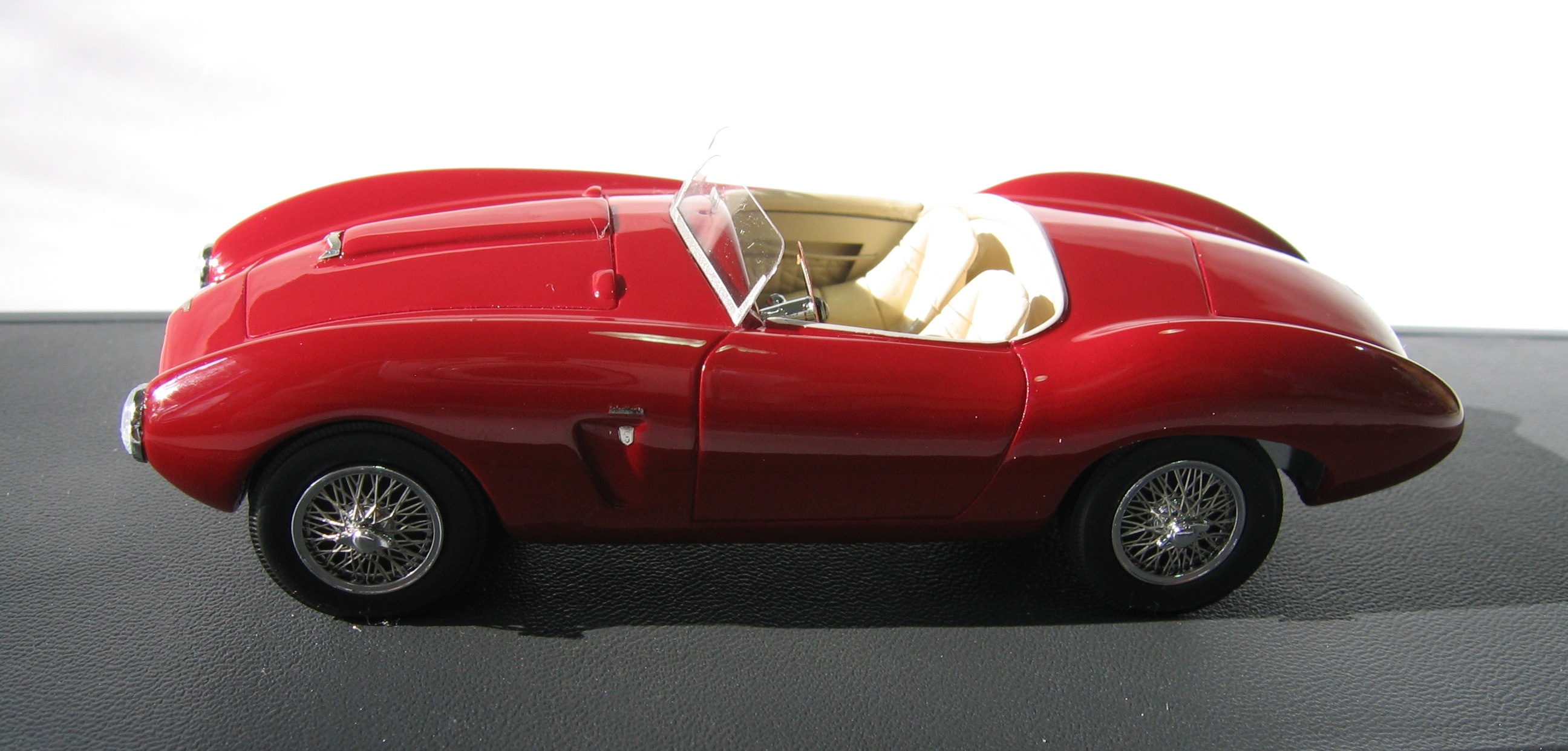 Aston Martin DB2/4 Bertone
